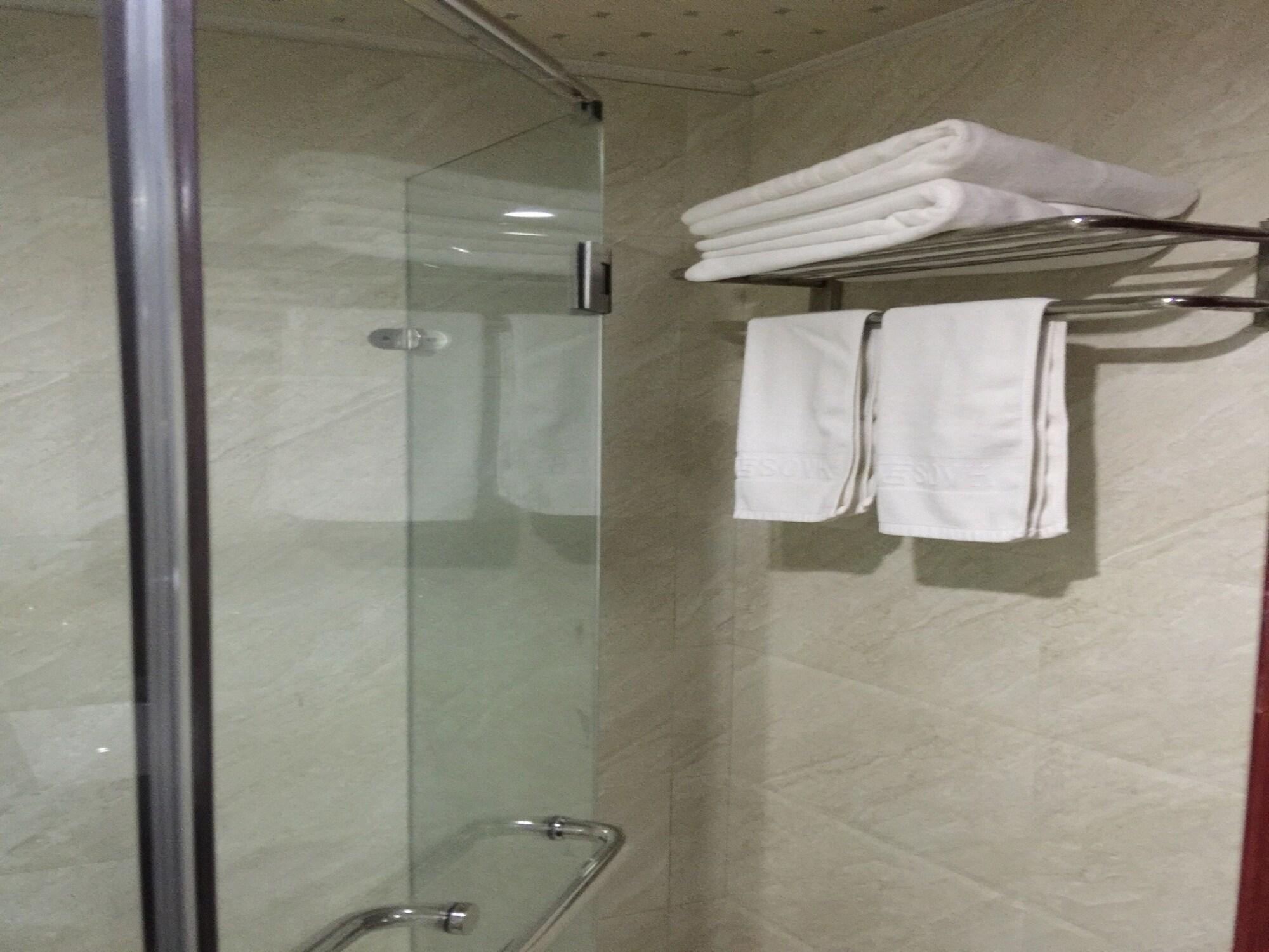 Saipan Ocean View Hotel Garapan Extérieur photo