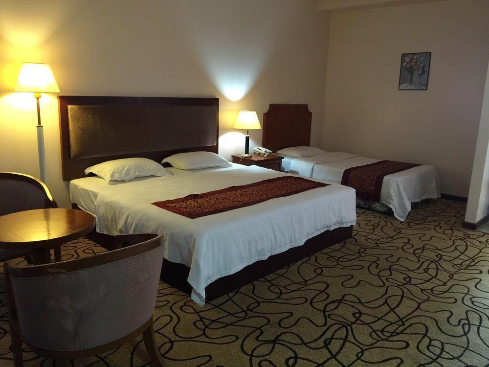 Saipan Ocean View Hotel Garapan Extérieur photo