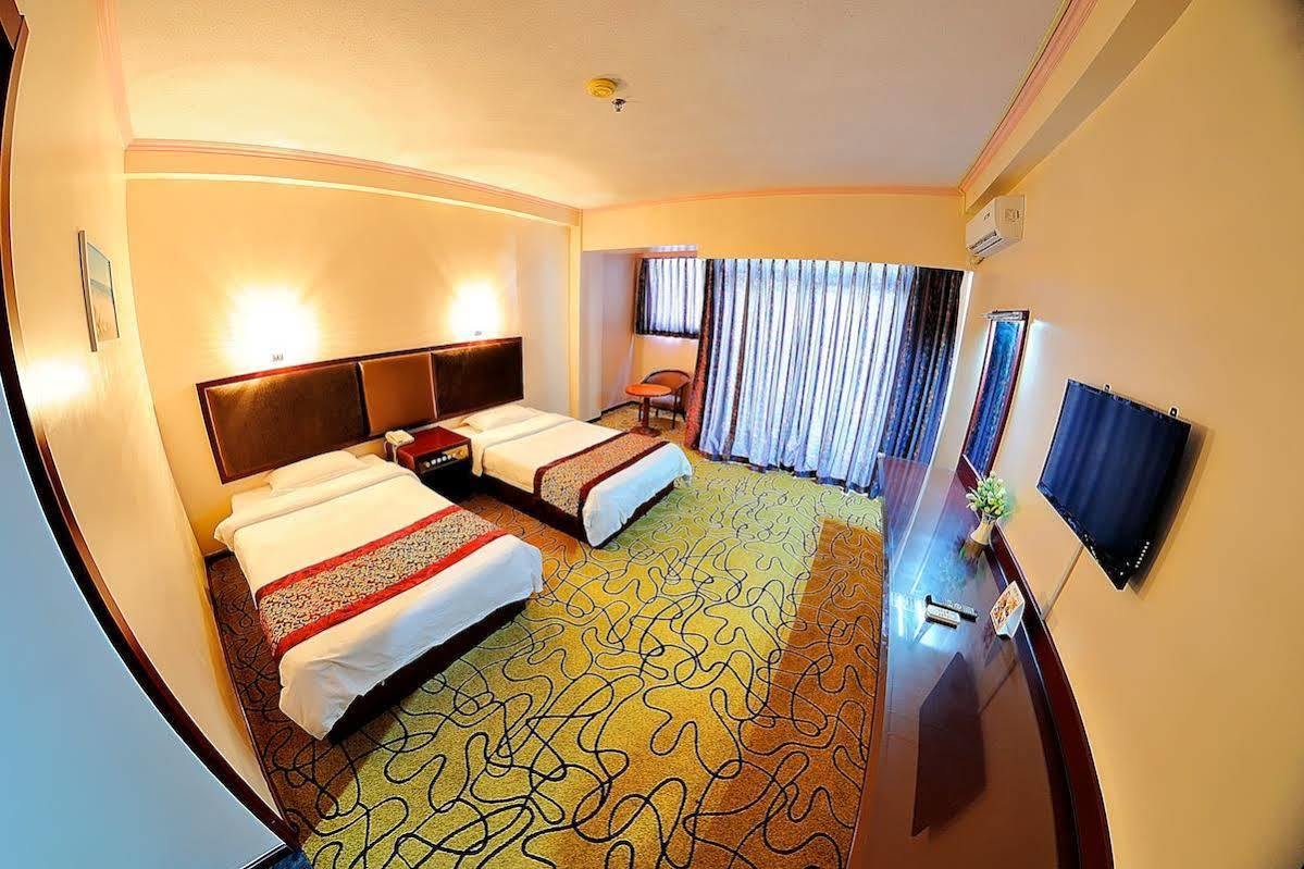 Saipan Ocean View Hotel Garapan Extérieur photo