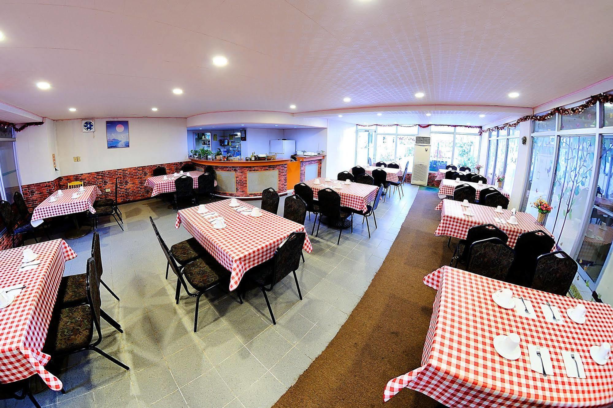Saipan Ocean View Hotel Garapan Extérieur photo